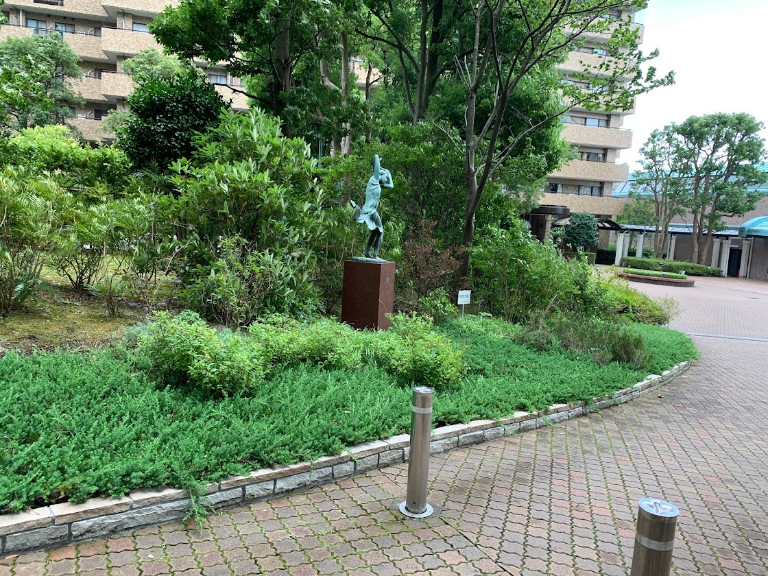 西の街彫刻